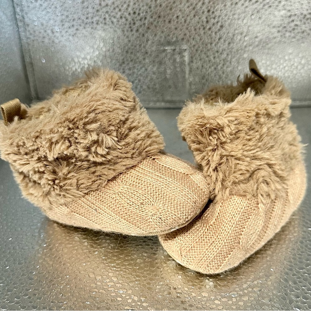 Cozy Tan Baby Booties with Faux Fur